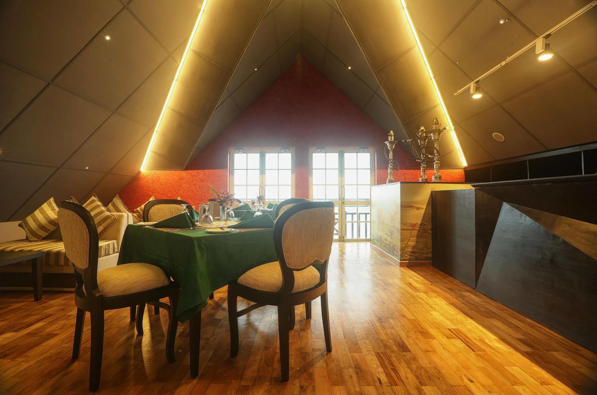 Horton Towers And Cottages Нувара Елия Екстериор снимка